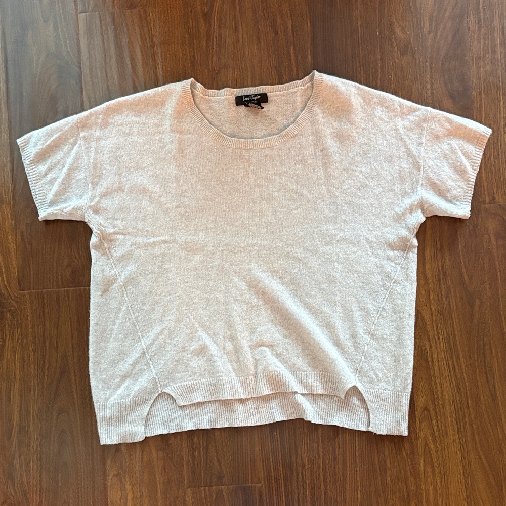 Lord & Taylor 100% Cashmere Light Short Sleeve Knit
